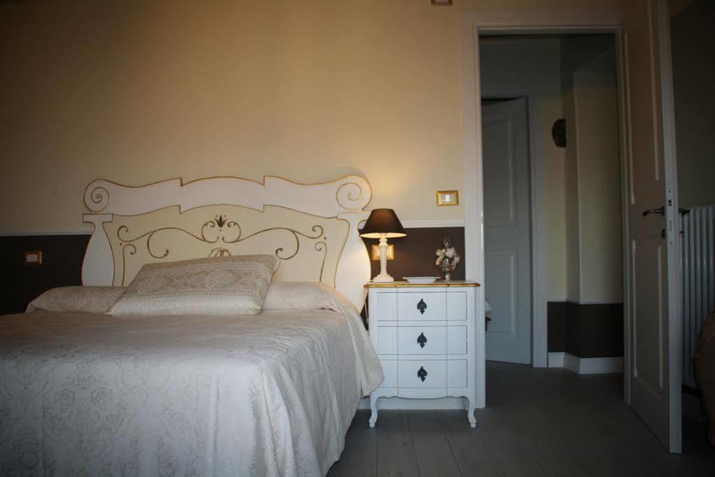 Residenza Teatro Antico Otel Todi Dış mekan fotoğraf